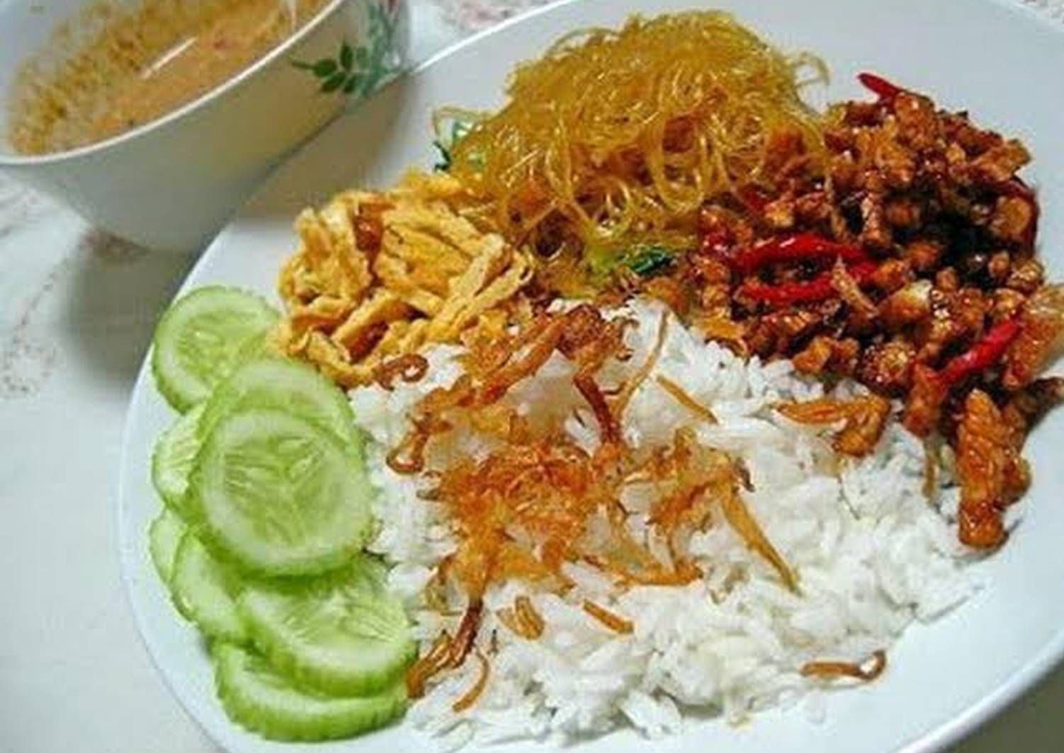 Resep Nasi Uduk Betawi & Sambel Kacang oleh Evynest | Resep | Resep  masakan, Resep, Resep makanan asia